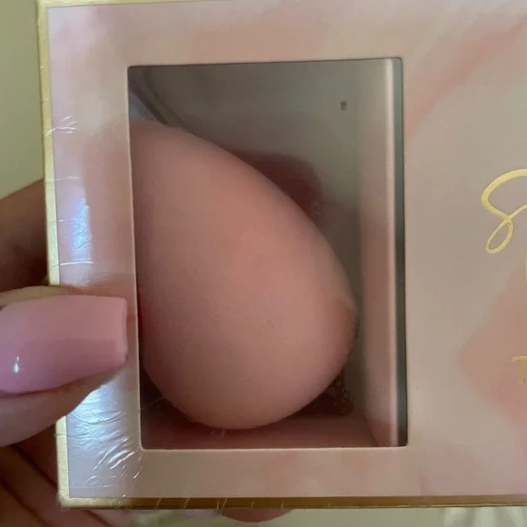 New Trio Sponge Set By Slmissglam- Makeup - Foundation. - Picture 4 of 4